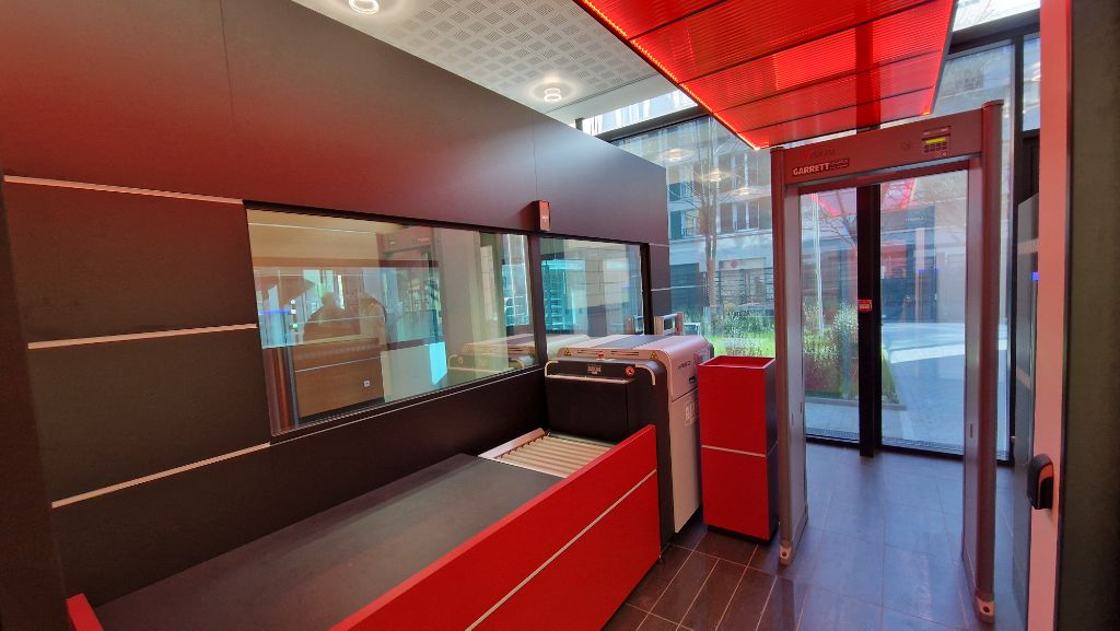 Zone de contrôle et accueil